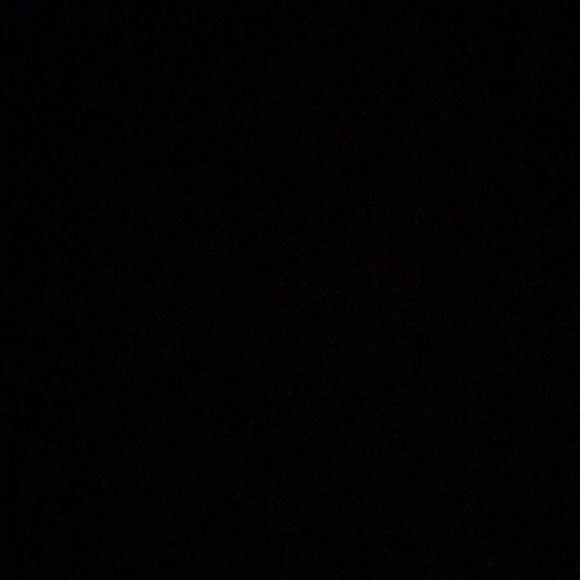 Looking for makeup!!!!! - Picture 1 of 1